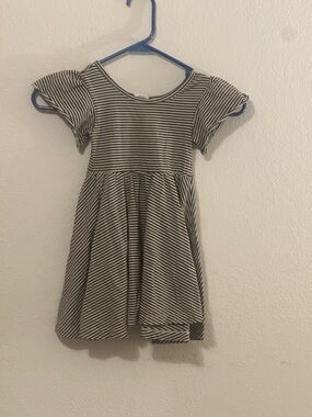 City Mouse toddler girls twirl dress black/white striped size 3y
